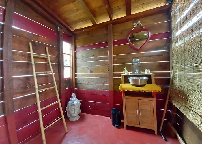 L'escoundetto Nuit Insolite à Deux Pas De Rocamadour Séniergues